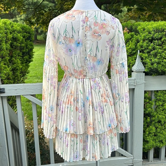 Sundayup Dress - Picture 3 of 3